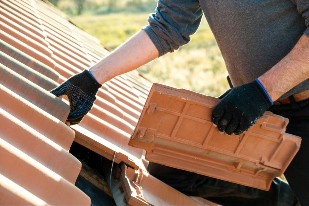 Scopri come fare la manutenzione al proprio tetto