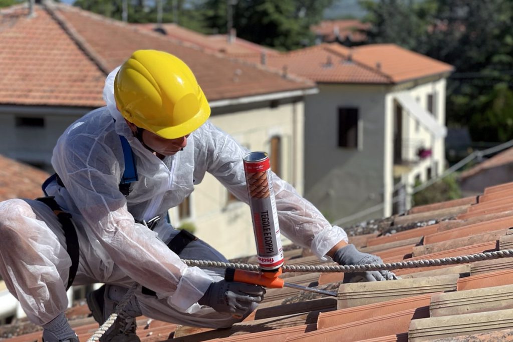 Riparazione tetto senza ponteggi con Protetto 